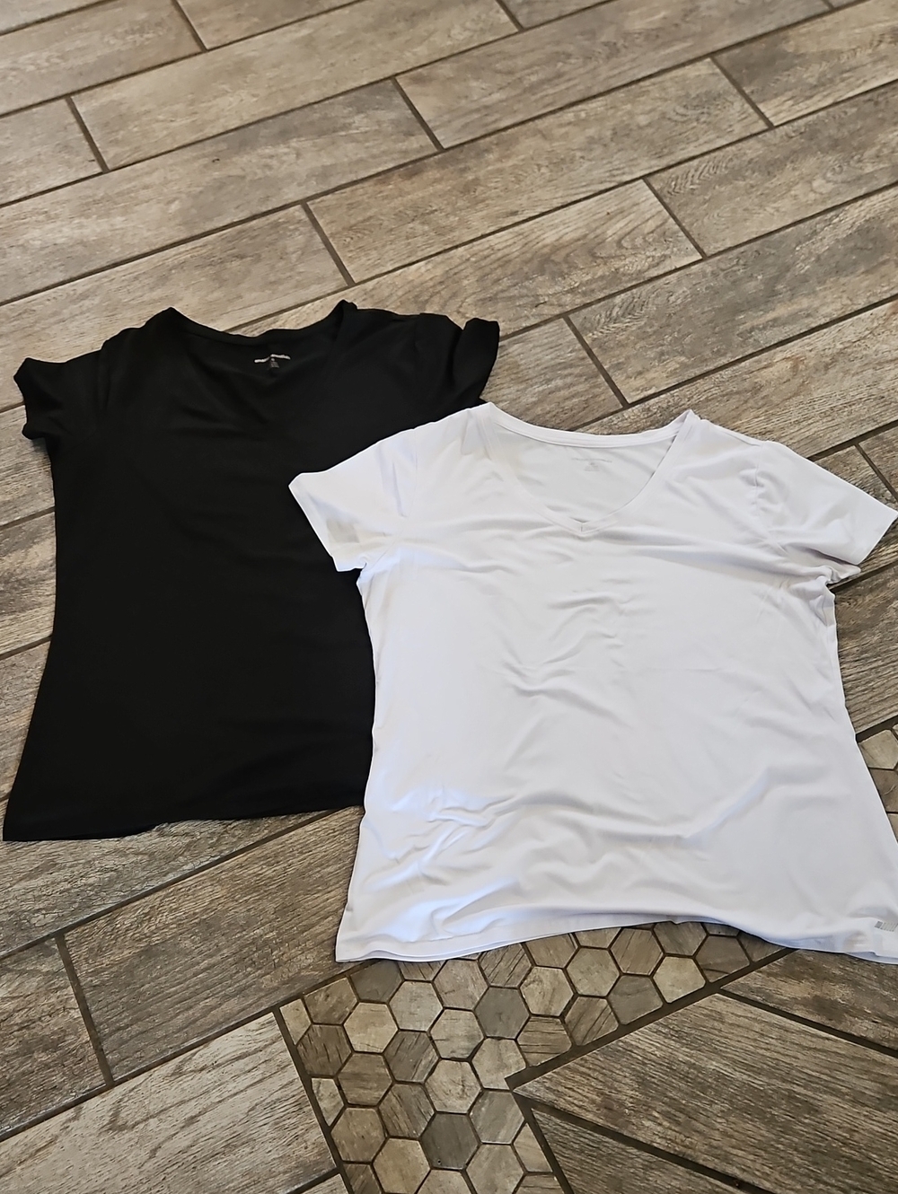 Amazon Essentials Black & White Tee Set Size L
